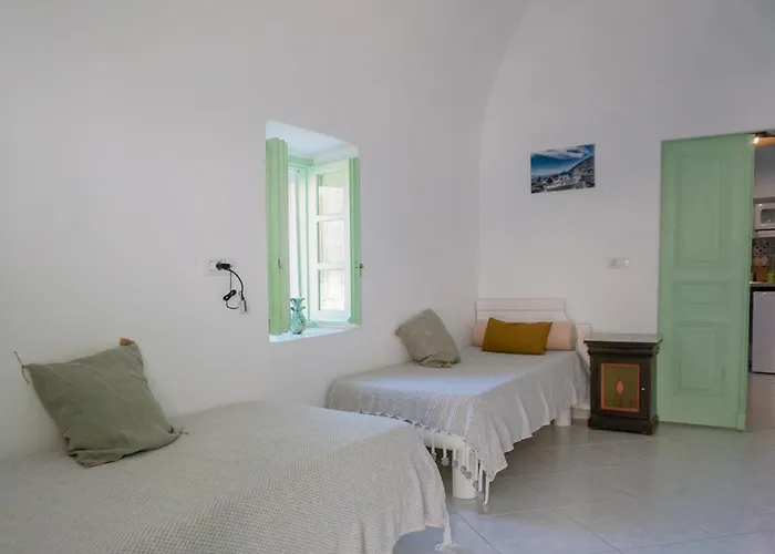 Mythos Traditional Stonehouse